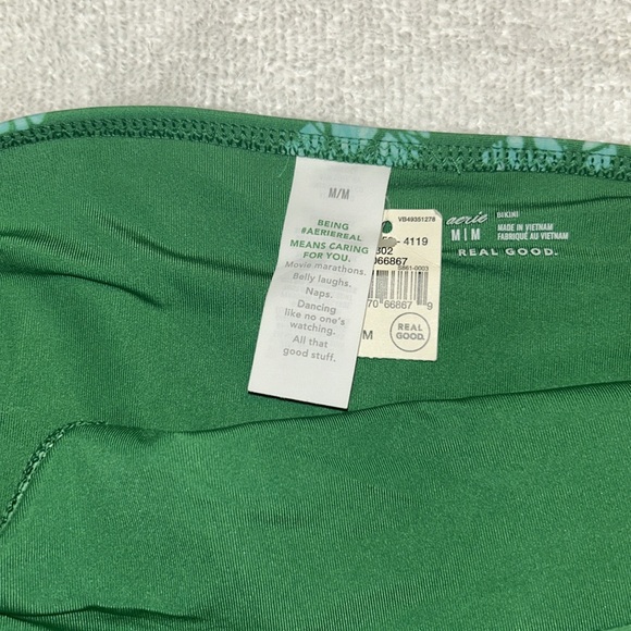 Aerie Green Floral Unlined Underwire Bottom
Bikini Size M - Picture 7 of 10